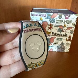 Dumbo Disney MagicBand Dooney & Bourke Limited Edition 1,500 Collectible